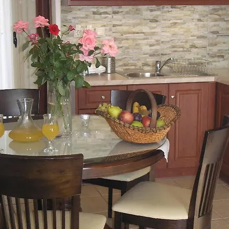 Nostimon Emar Apartment *
